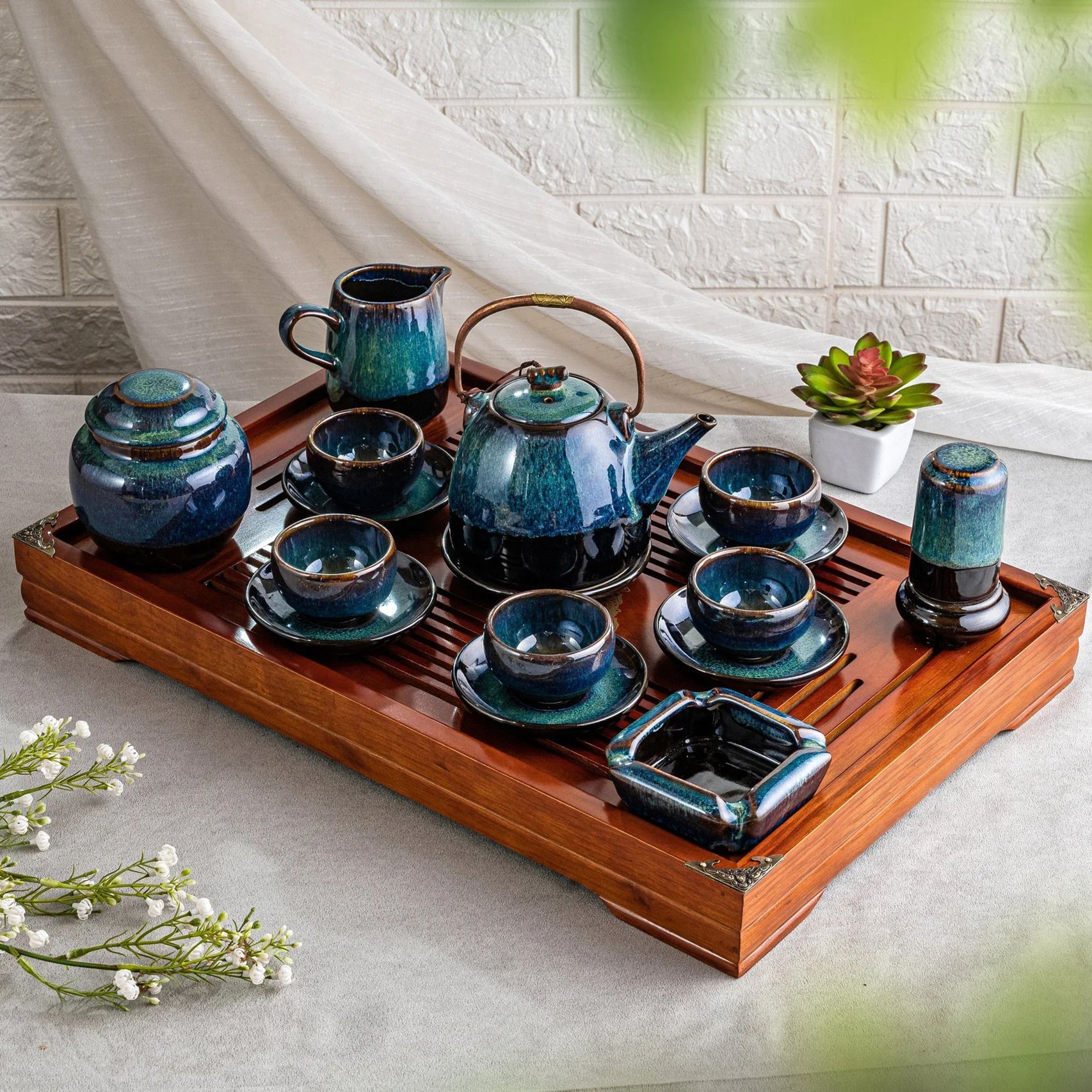 Ceramic jar green